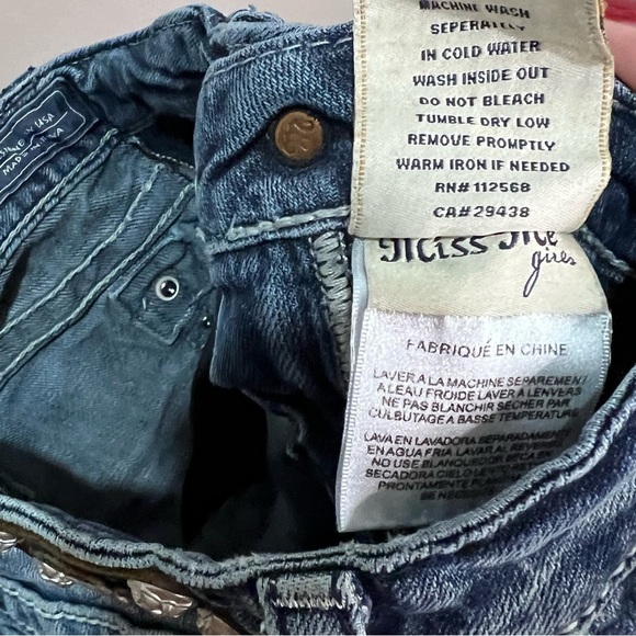 Vintage Miss Me Jeans Capri Crop Fleur Embroidery Short Y2K Skinny Slim Blythe - Picture 7 of 12